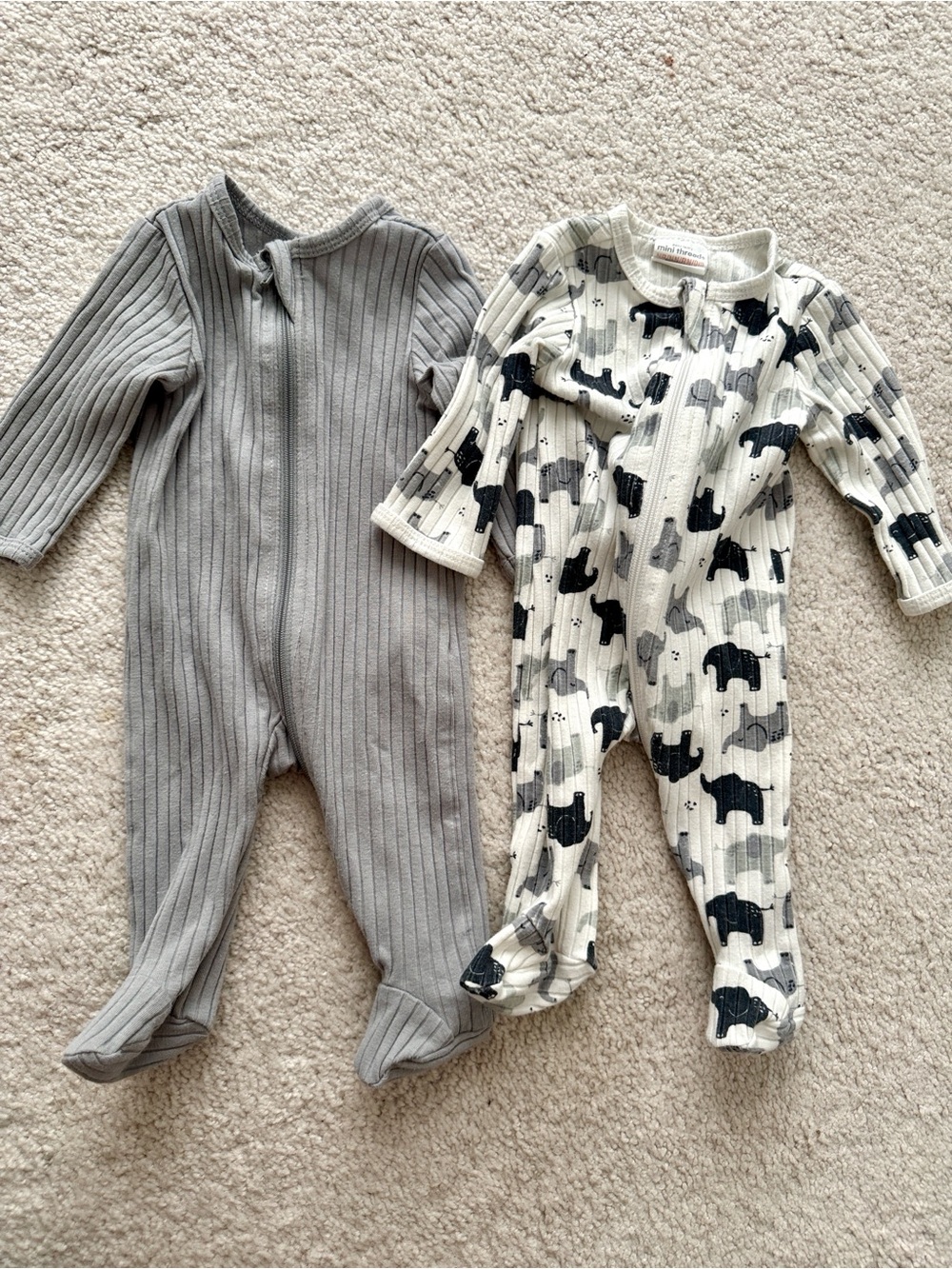 Bundle Set 2 newborn double zipper onesies